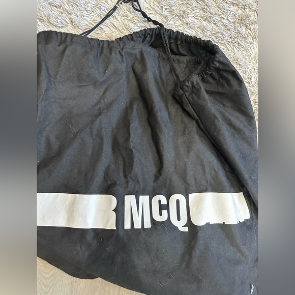 Alexander McQueen Shoulder Bag w/ dust bag (pristine condition) Leather - Picture 6 of 6